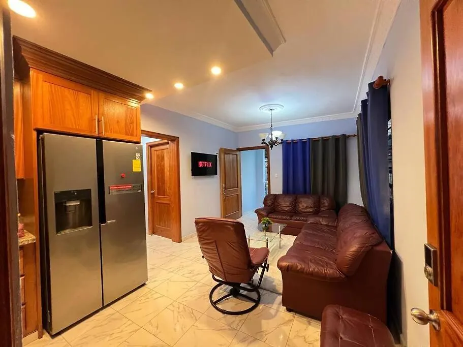 Luxurious And Comfortable Central Apartment location